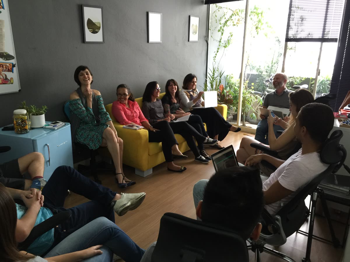 Equipe da gCampaner reunida no escritório, em 2011